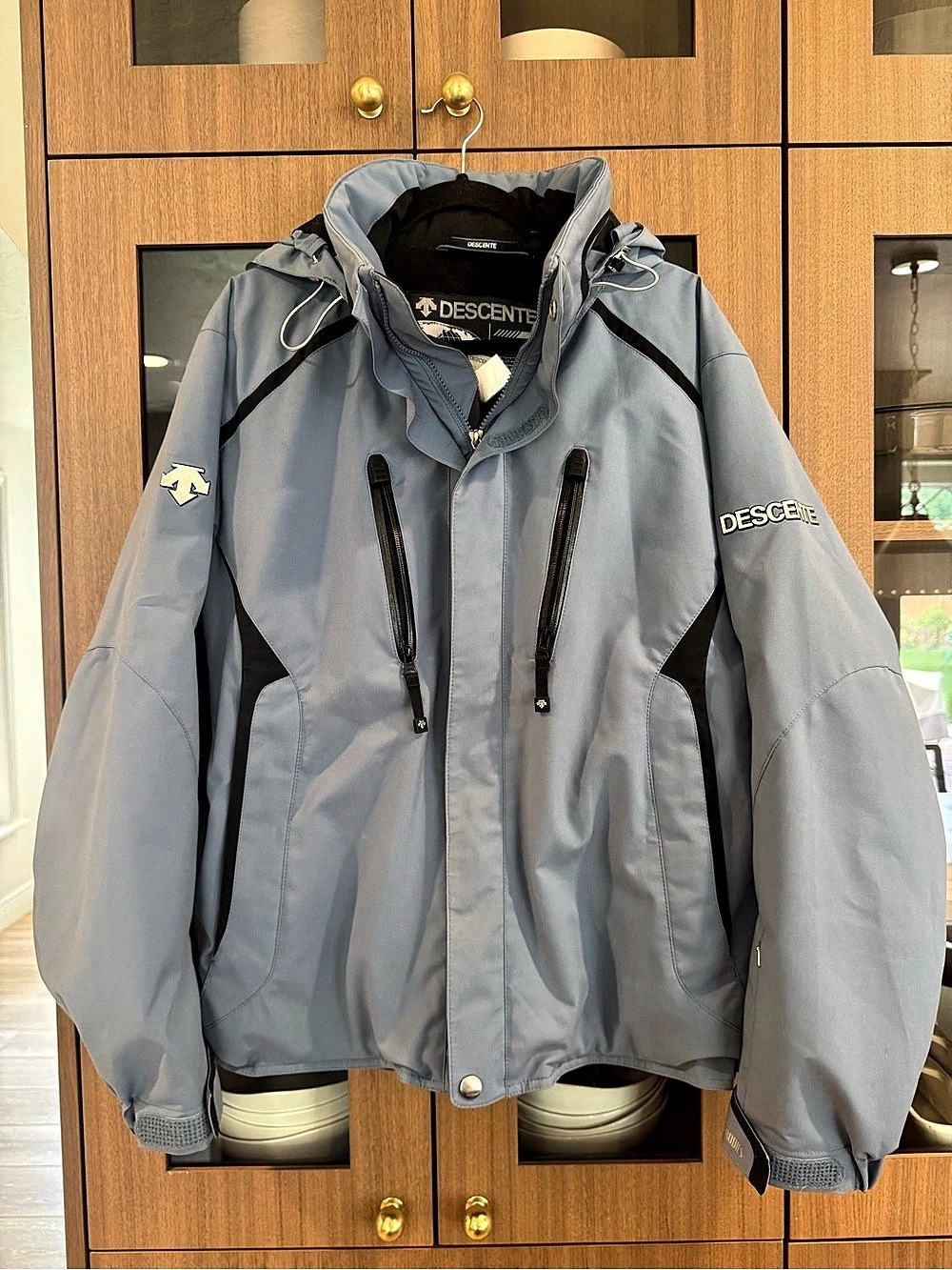 Descente Men's Ski Jacket in Blue size Large